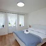 Vilka Orlík Appartamento *